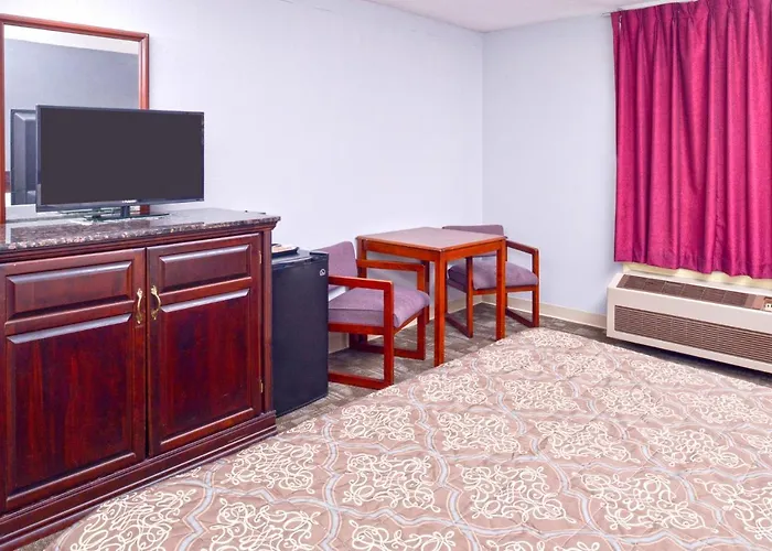 Country Garden & Suites-benton Motel Benton