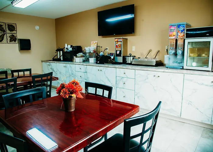 Country Garden & Suites-benton Benton