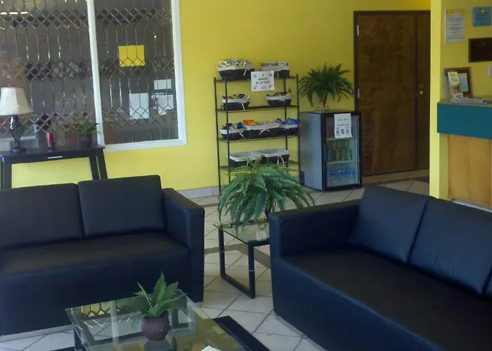 Country Garden & Suites-benton