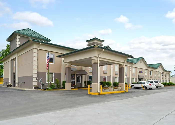 Country Garden & Suites-benton Benton