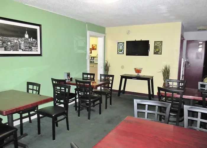 Country Garden & Suites-benton